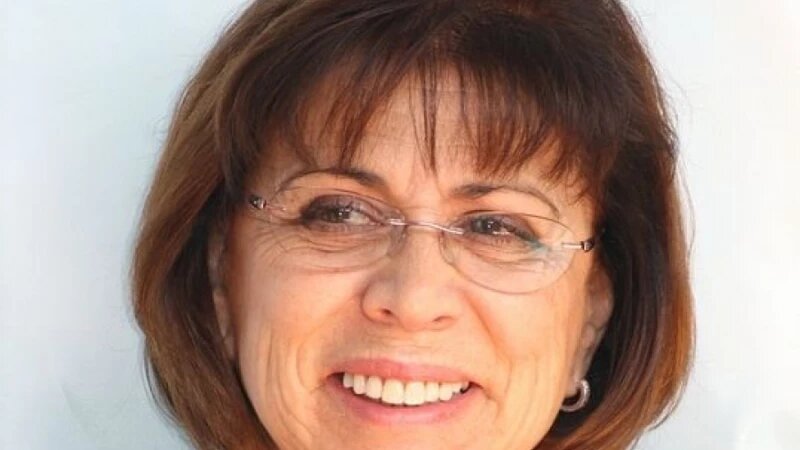     Трехкратная олимпийская чемпионка по фигурному катанию Ирина Роднина. altairegion22.ru