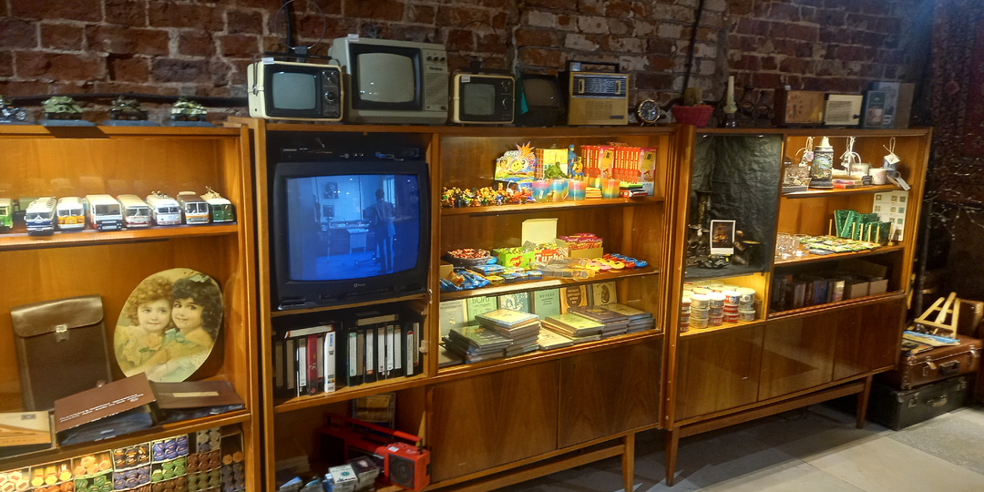 О чём мечтали и как жили люди в СССР, 90х и 00х годах.