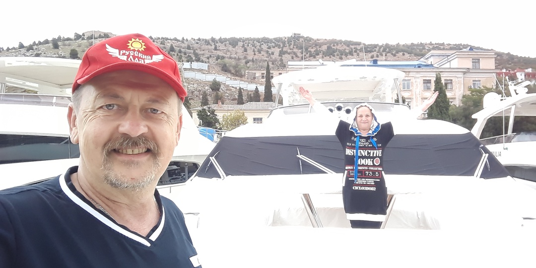 СЛУШАЕМ БАХА... СК