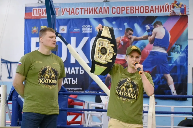    Поветкин и Сычёва провели встречу с боксёрами в Оренбурге Оренбуржье