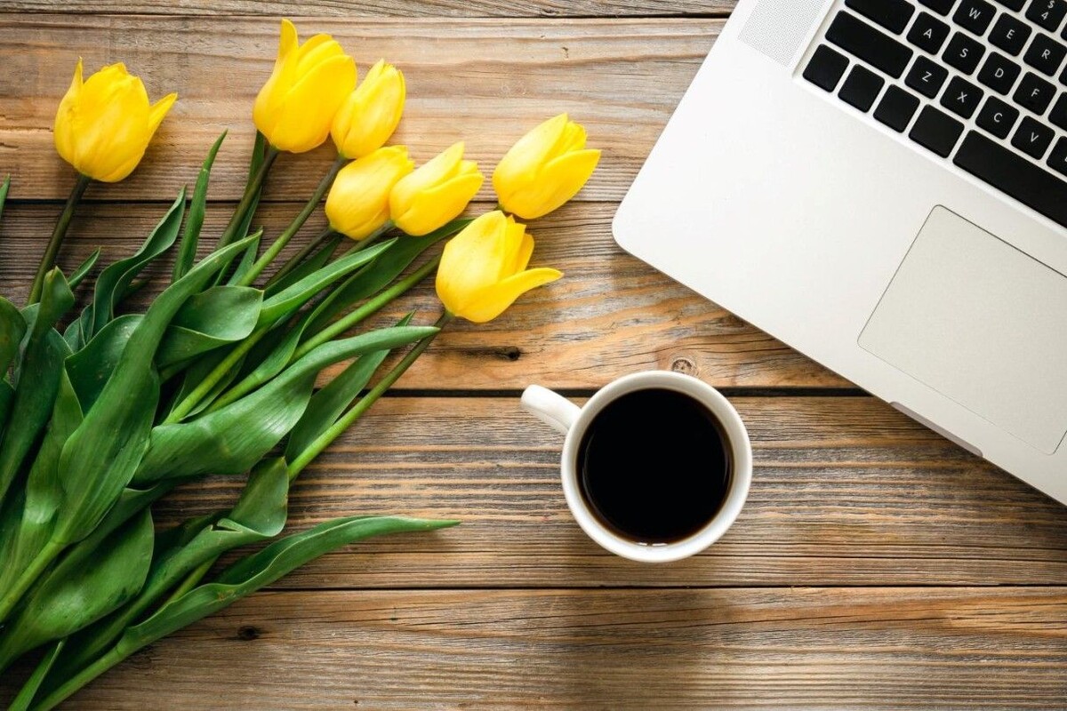 Скоро майские праздники, и многих волнует: 30 апреля короткий день или нет? Источник: Freepik📷
