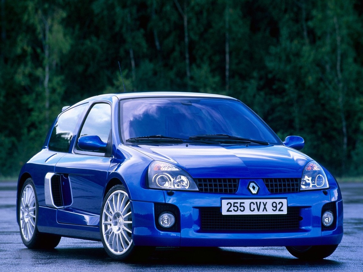 Renault Clio V6. Источник: wikipedia