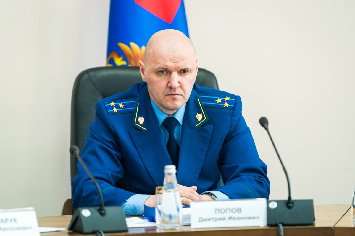    В Югре за год в связи с утратой доверия по инициативе прокуратуры уволено 33 чиновника