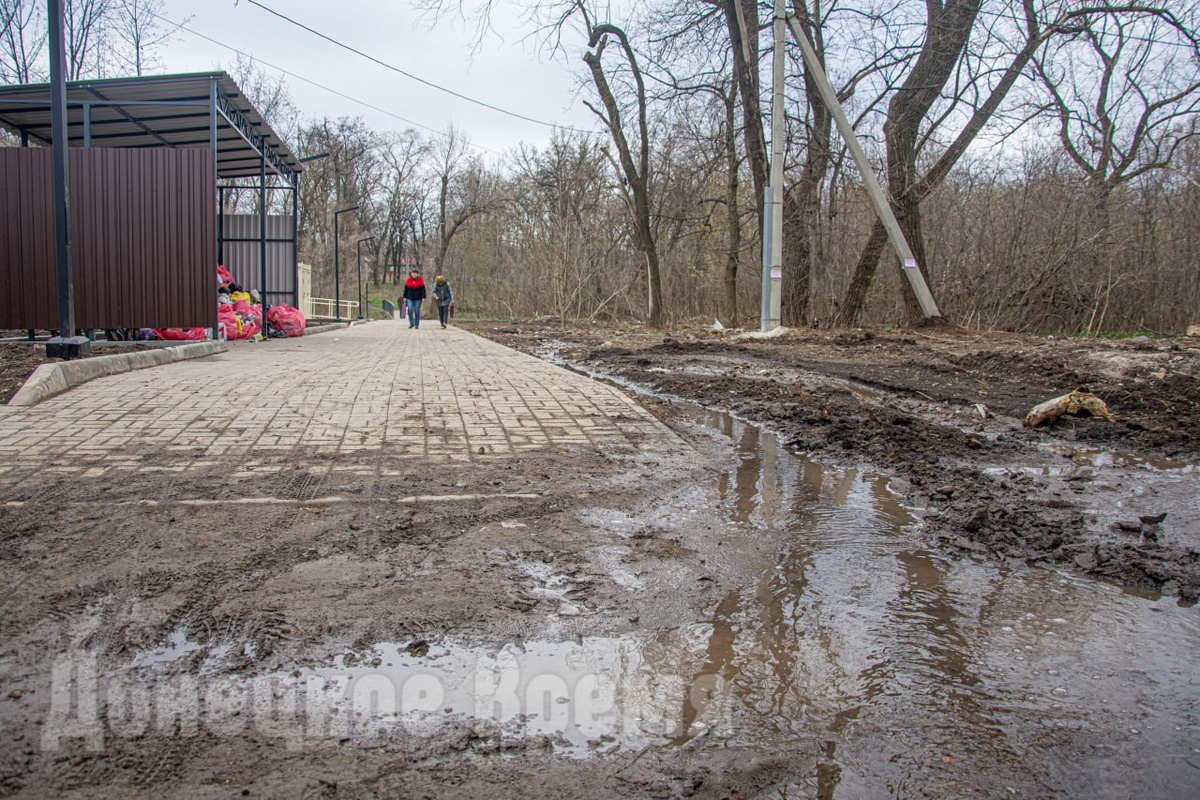 В эту точку стекает вся вода с улиц/ Фото: Давид Худжец
