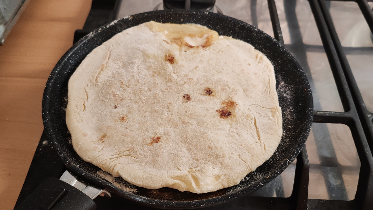 Хычины с сыром и творогом