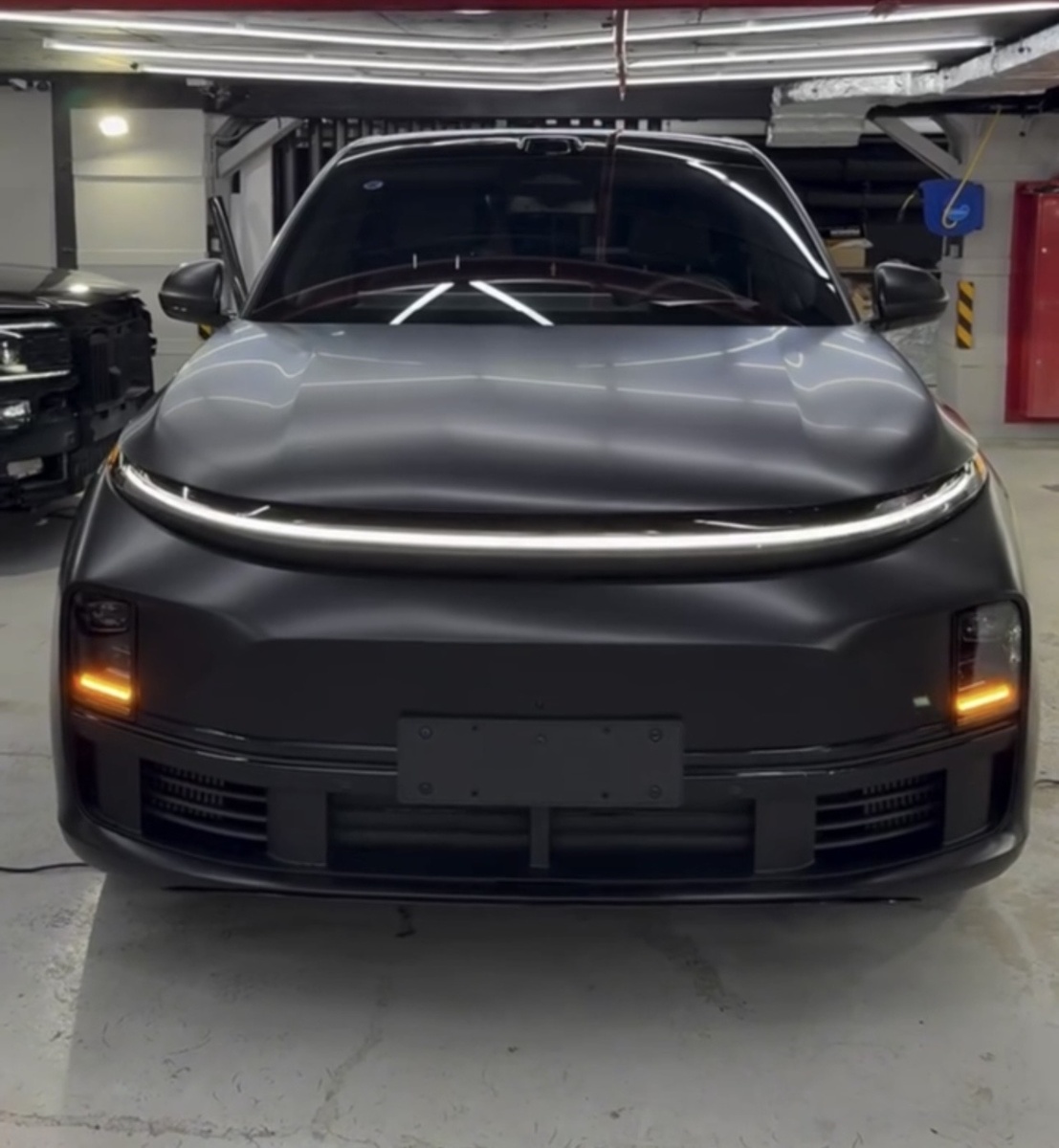 Результат наших работ: оклейка в мат, полный антихром, бронь лобового стекла , защита экрана. 