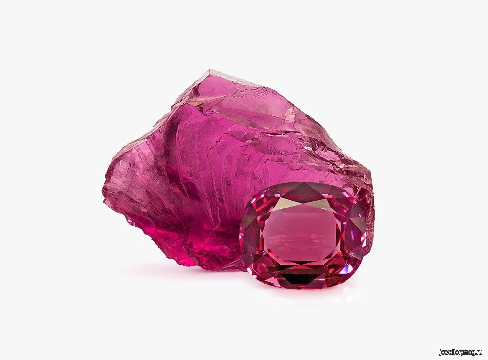 Розовый шпинель