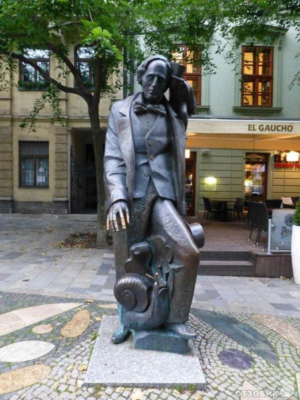 Памятник в Братиславе