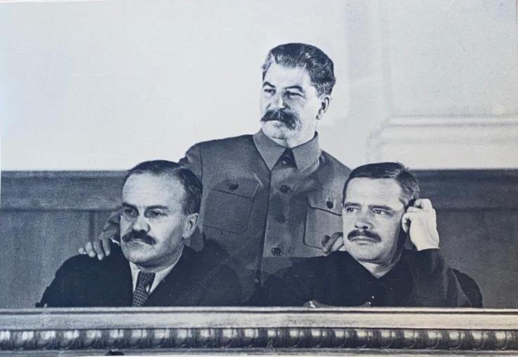 Иосиф Сталин отметил что в СССР железнодорожникам нужно сделать многое, чтобы железнодорожный транспорт стал действительно "образцовым"