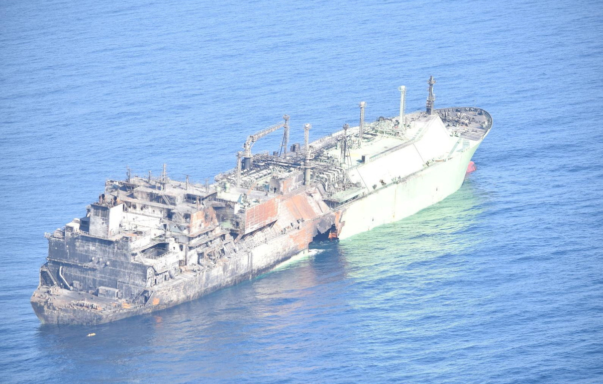    Газовоз "Арктик метагаз"  Marina Militare/Handout via REUTERS