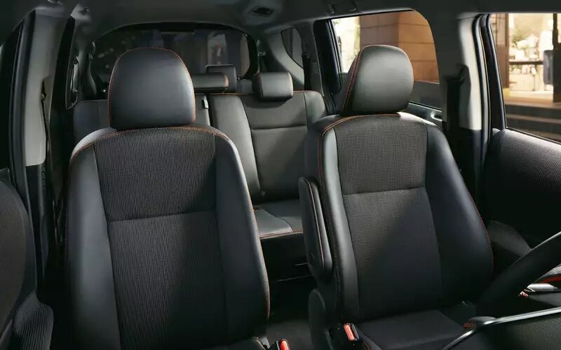 Toyota Sienta📷
