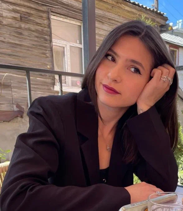 Полина Галстян