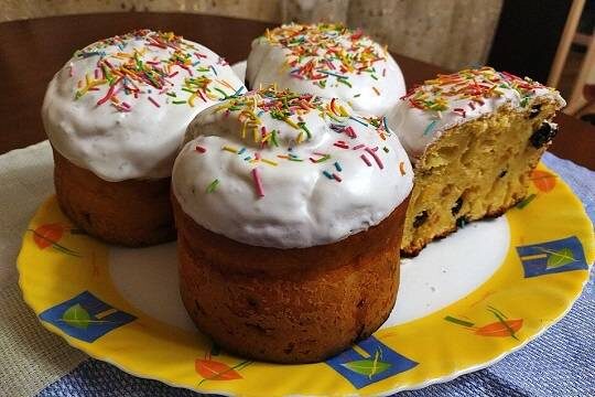    В России подешевел набор продуктов для пасхального кулича (фото: commons.wikimedia/Wolverène)