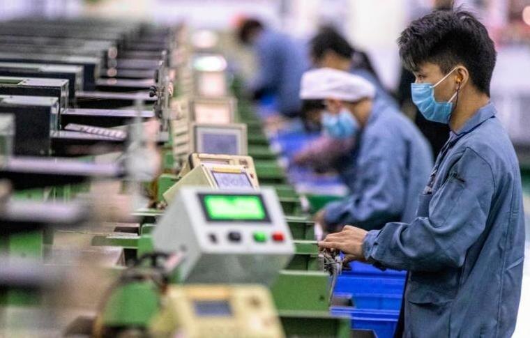 Китайские заводы заработали на полную