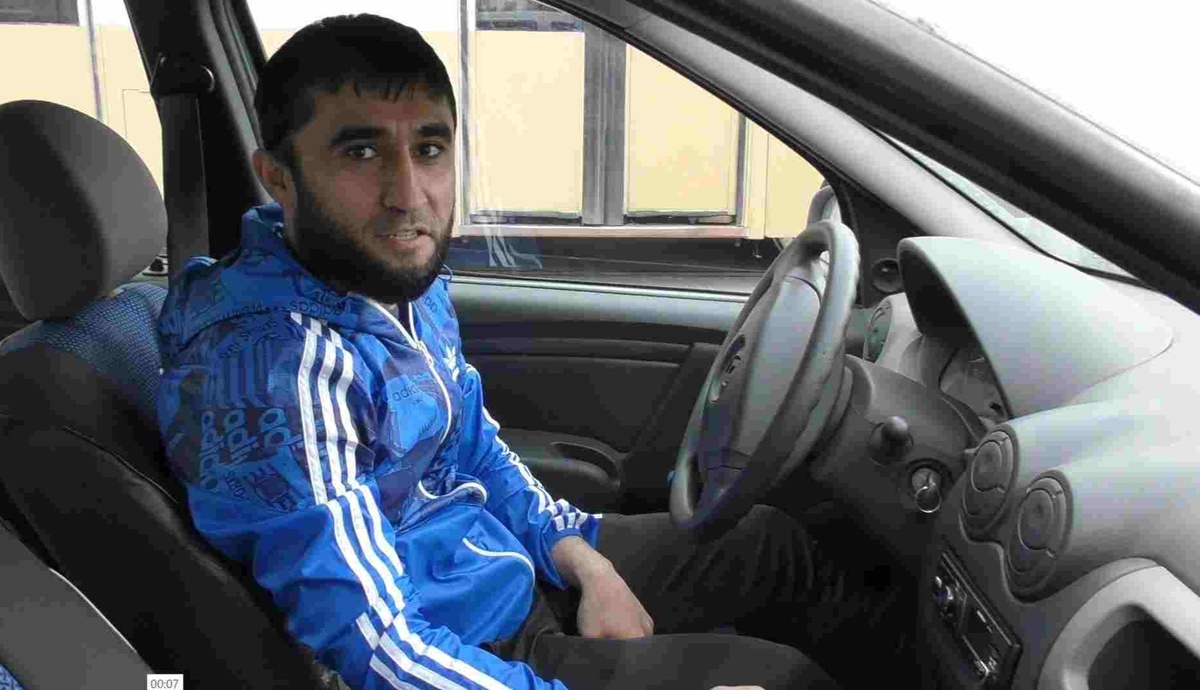 Из открытых источников в интернете. Приезжие таксисты в России. 