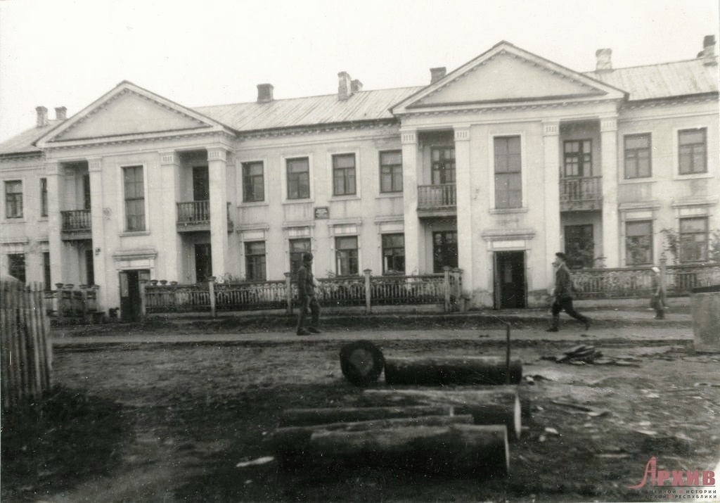 Дом на Плеханова, 13. 