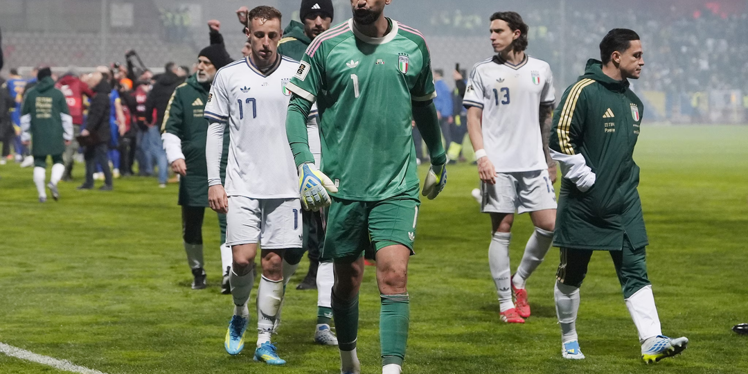 Молодые итальянцы даже не знают, кто такие «Риччи и Повери». 15 способов объяснить провал Италии и ни разу не сказать правду