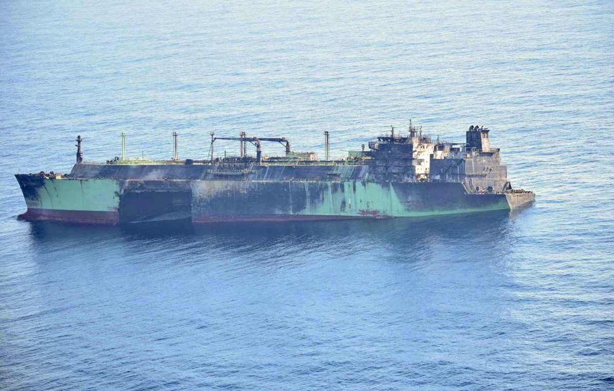    Газовоз "Арктик метагаз"  Marina Militare/Handout via REUTERS
