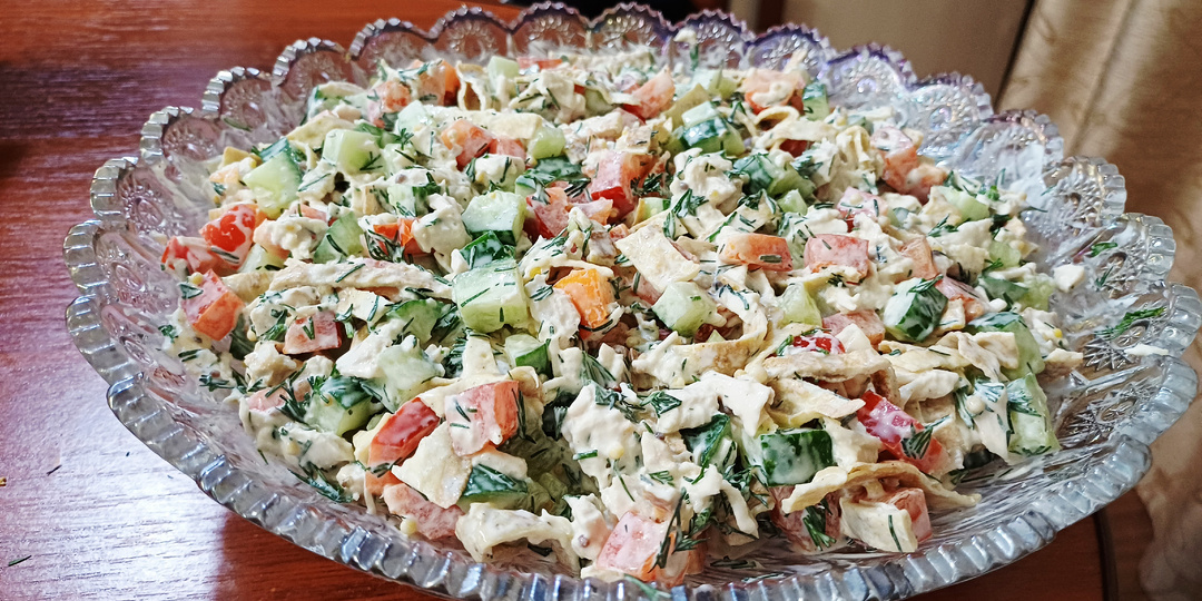 Диетический салат. Пальчики оближешь, язык проглотишь.