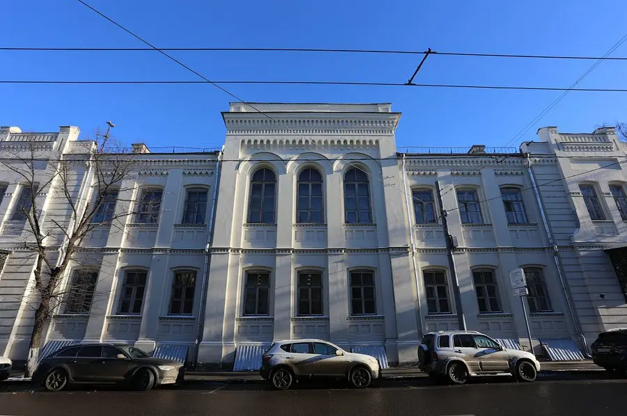 Фото из открытых источников. Александро-Мариинское училище 2014 г. Автор фото: Александр  Иванов.