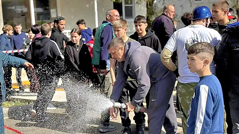   В Курганинске стартовали районные соревнования «Школа безопасности»