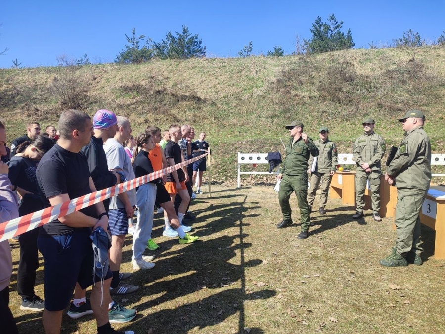     Чемпионат УВД Миноблисполкома по легкоатлетическому кроссу и служебно-прикладной эстафете проходит в Копыле