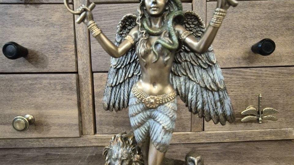 Статуэтка "Богиня Иштар