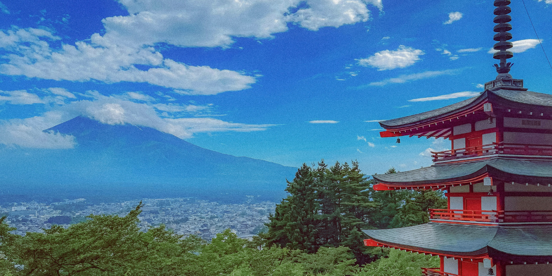 Как добраться до Фудзи из Токио: маршрут через Фудзиёсиду, пагоду Чурэйто и магазин Lawson