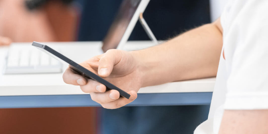 В Петербурге нашли узел связи украинских мошенников на 800 сим-карт