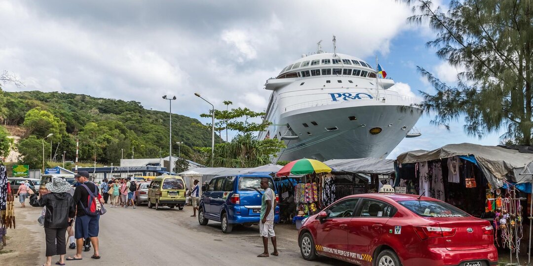 Вожди Вануату выступили против «частного клуба» для круизных туристов