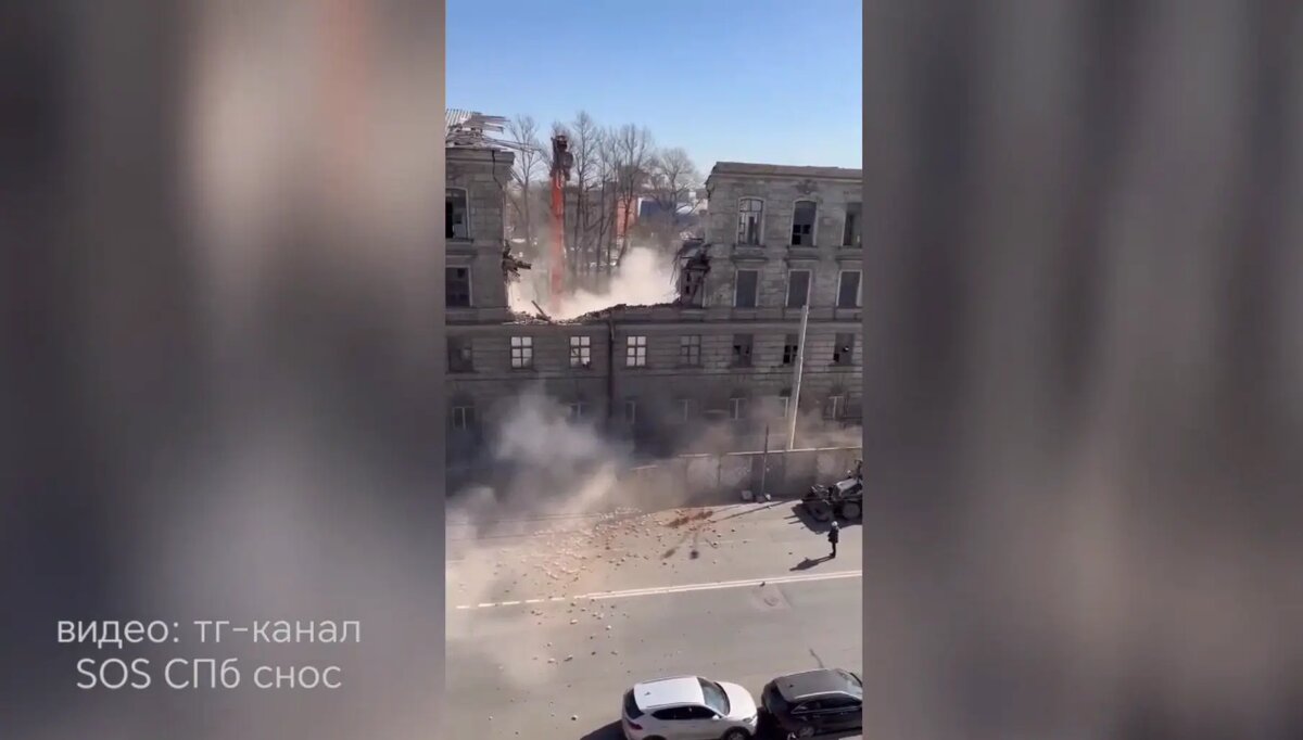    Фото: стоп-кадр видео из телеграм-канала «SOS СПб снос»