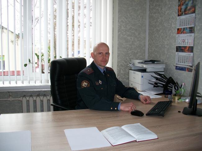 Тот самый пешеходный переход на улице Ленина оказался очень оживленным – сказывается близость костела, куда люди ежедневно торопятся на богослужения