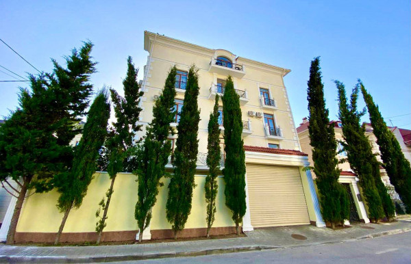 73% частного сектора: почему Крым выбирает землю вместо бетонных свечек?