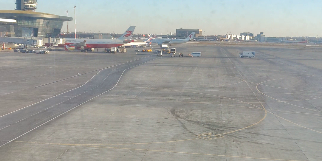 Вылет из Москвы: задержка рейса с элементами благотворительности, вылет из Шарм-Эль-Шейха: бесконечные досмотры