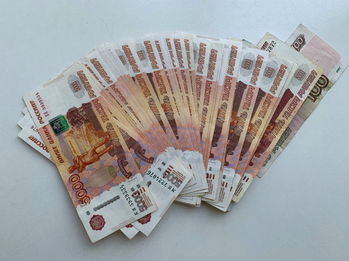 «ЭнергосбыТ Плюс» в мае может начать банкротить должников за неуплату