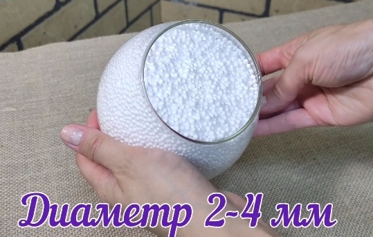 Пенопластовые шарики. /фото свободный доступ интернет