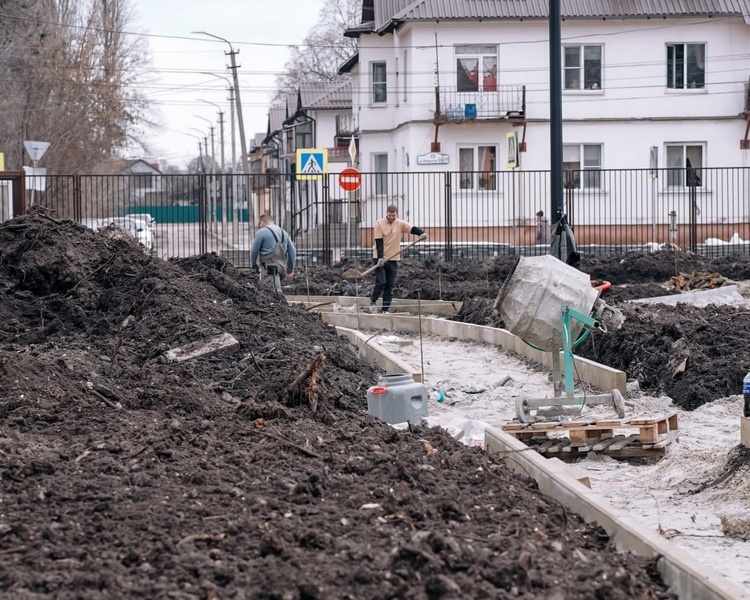     Благоустройство парка у Дворца молодёжи в Курске завершат к 1 июня