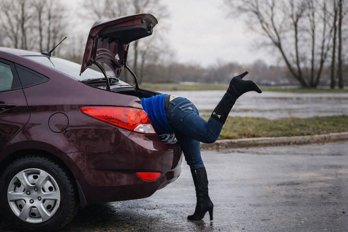 Главное не застрять. Источник: нейросеть📷
