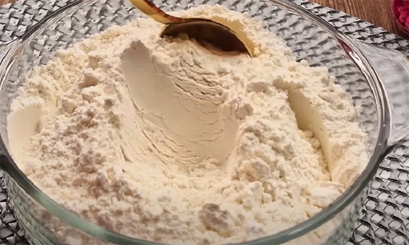 Деревенский пирог на йогурте: тот самый рецепт, который всегда удаётся