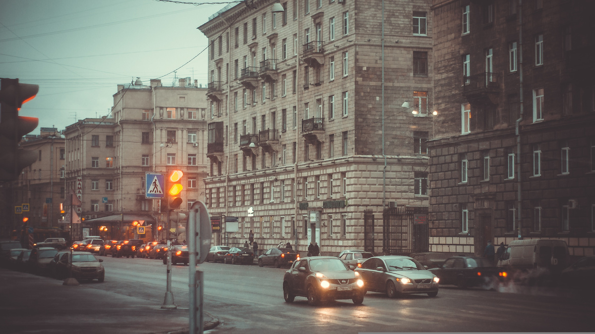 Серый климат в Петербурге — норма.