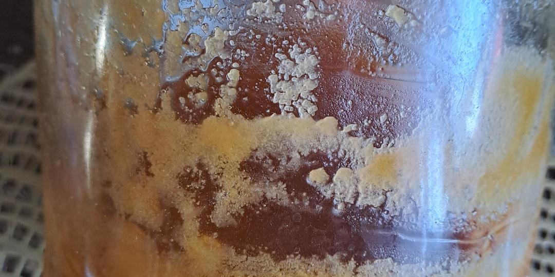 Крем-мёд из старого урожая: как подарить мёду вторую жизнь