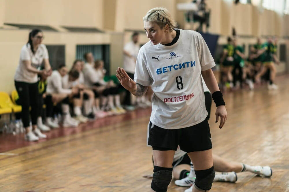    "С "Кубанью" у нас тоже часто случаются сложные игры"