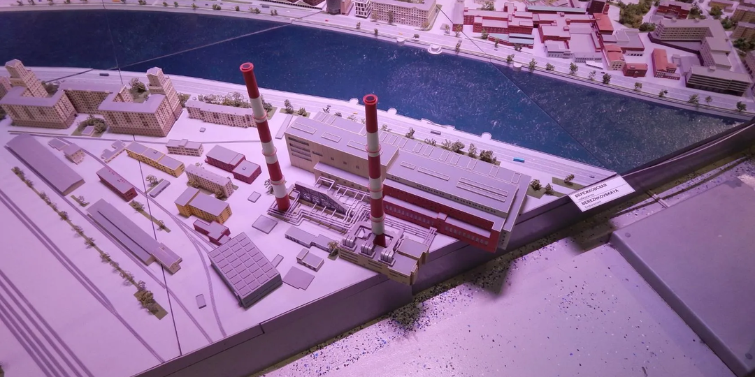 Редкий выходной день во вторник. Гуляю по различным макетам в Москве, показываю электростанции!)))