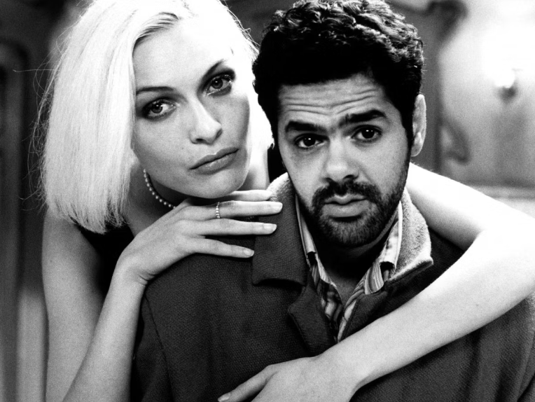 Кадр из фильма «Ангел-А»