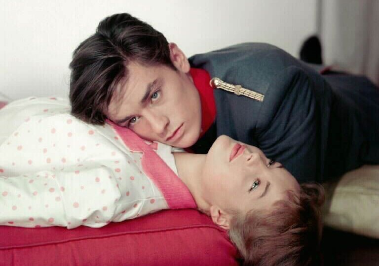 «Он мог делать с ней всё, что хотел»: Роми прощала Алену Делону всё