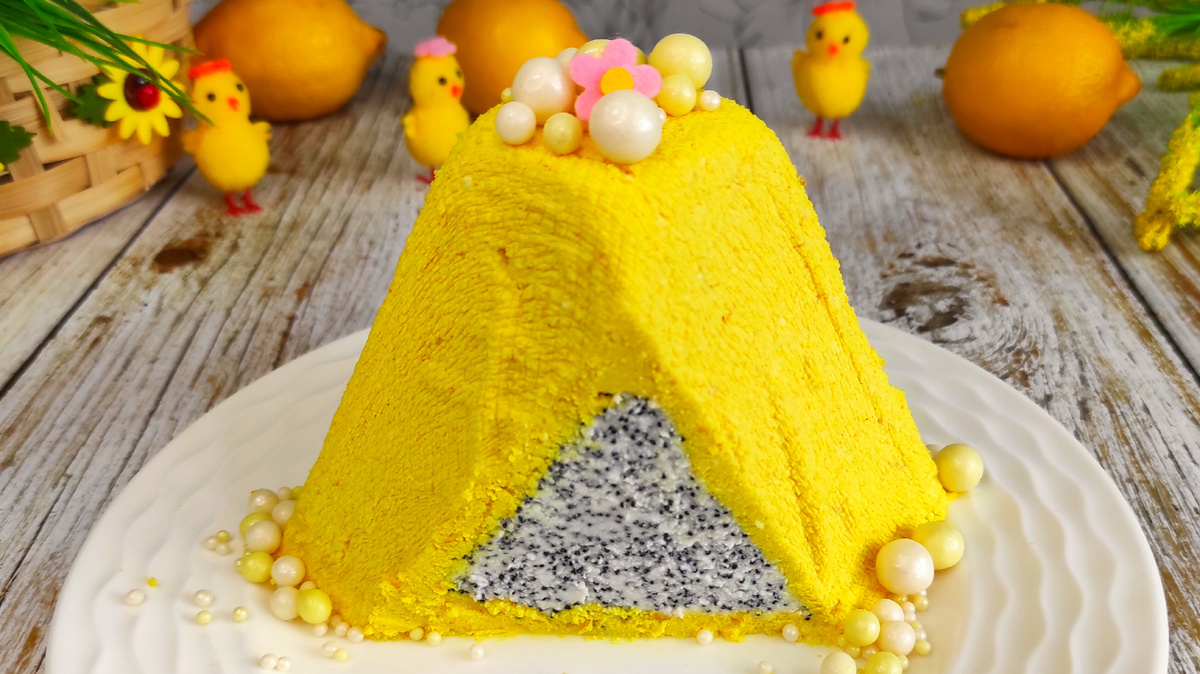 Лимонная творожная Пасха с маковой начинкой. Фото автора.