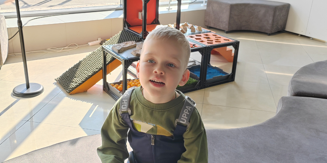 С Пашей сходили на выставку и проводили бабушку