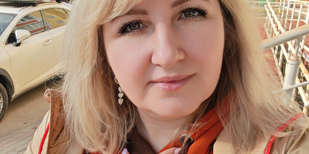 Такси грабят, а я ленивая 😅. Сирень наша перезимовала.