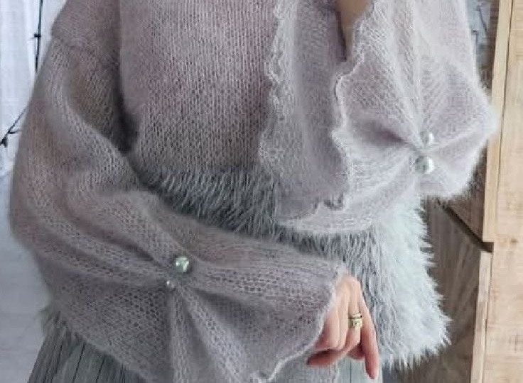 Свитер-паутинка. Какие связать рукава?