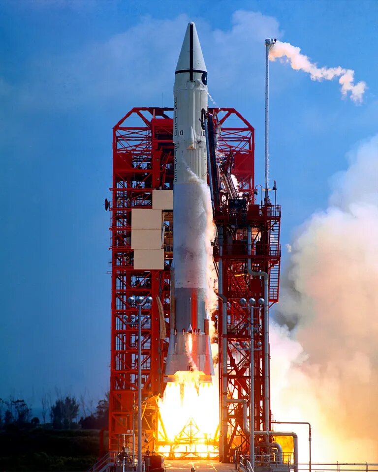 Старт миссии "Сервейер-1" состоявшийся 30 мая 1966 года.